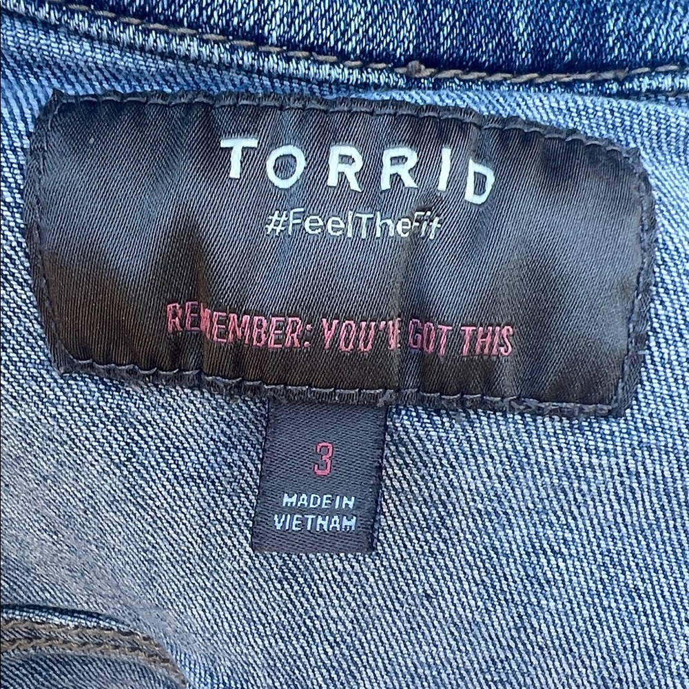 TORRID Women's Light Wash Denim Sleeveless Vest Size 3X - Picture 7 of 9